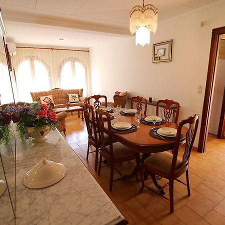 Casa Tapiolas Borrassá 外观 照片